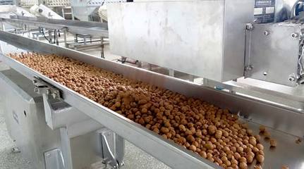 主板“零食第一股”来伊份成功上市 匠心智造成就零食帝国